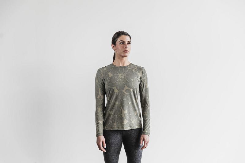 Nobull WoTee (HIBISCUS) Women's Long Sleeve Olive | USA D2195F